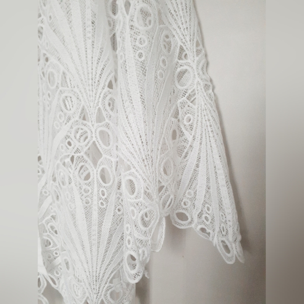 Adiva White Lace Button-Up Shirt - Picture 4 of 7